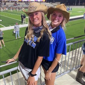 Meet your Posher, Cameron